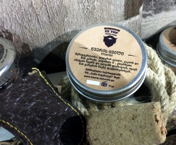 წვერის ცვილი – საშუალო ფიქსაცია და ბუნებრივი მოვლა