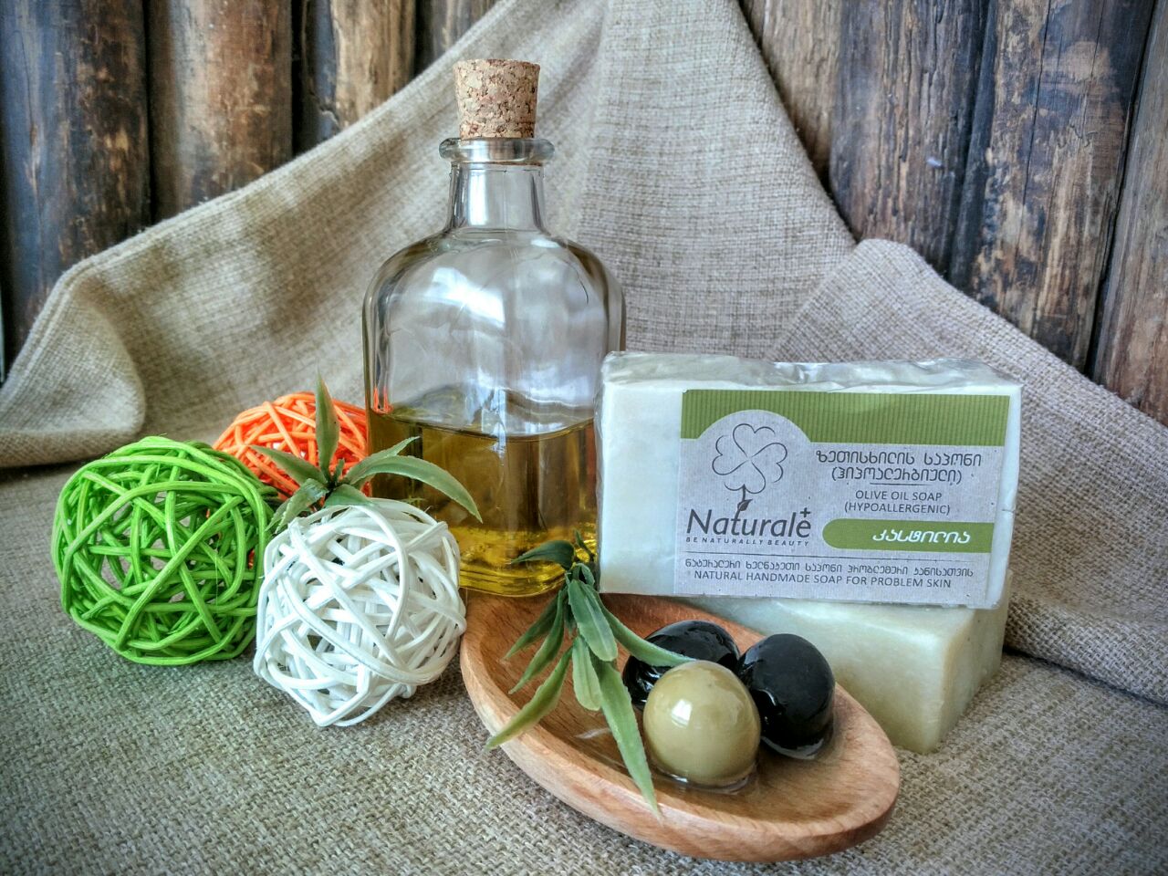 კასტილიური საპონი ზეითუნის ზეთით და შის კარაქით